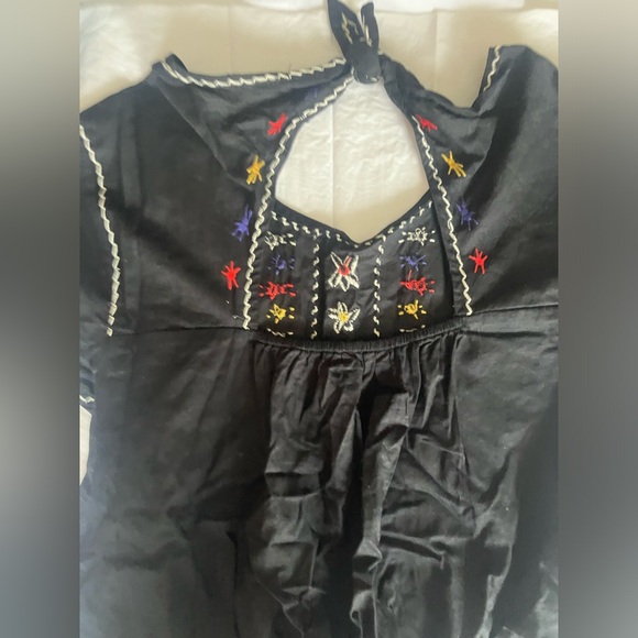 Madewell Embroidered Tie-Back Cutout Top - Picture 4 of 4